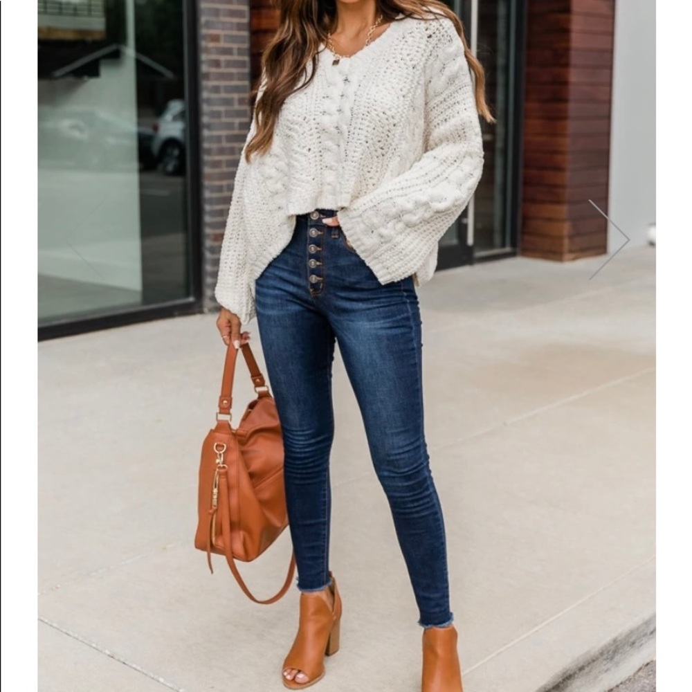 SPEND THE NIGHT CREAM CHENILLE CABLE KNIT SWEATER!